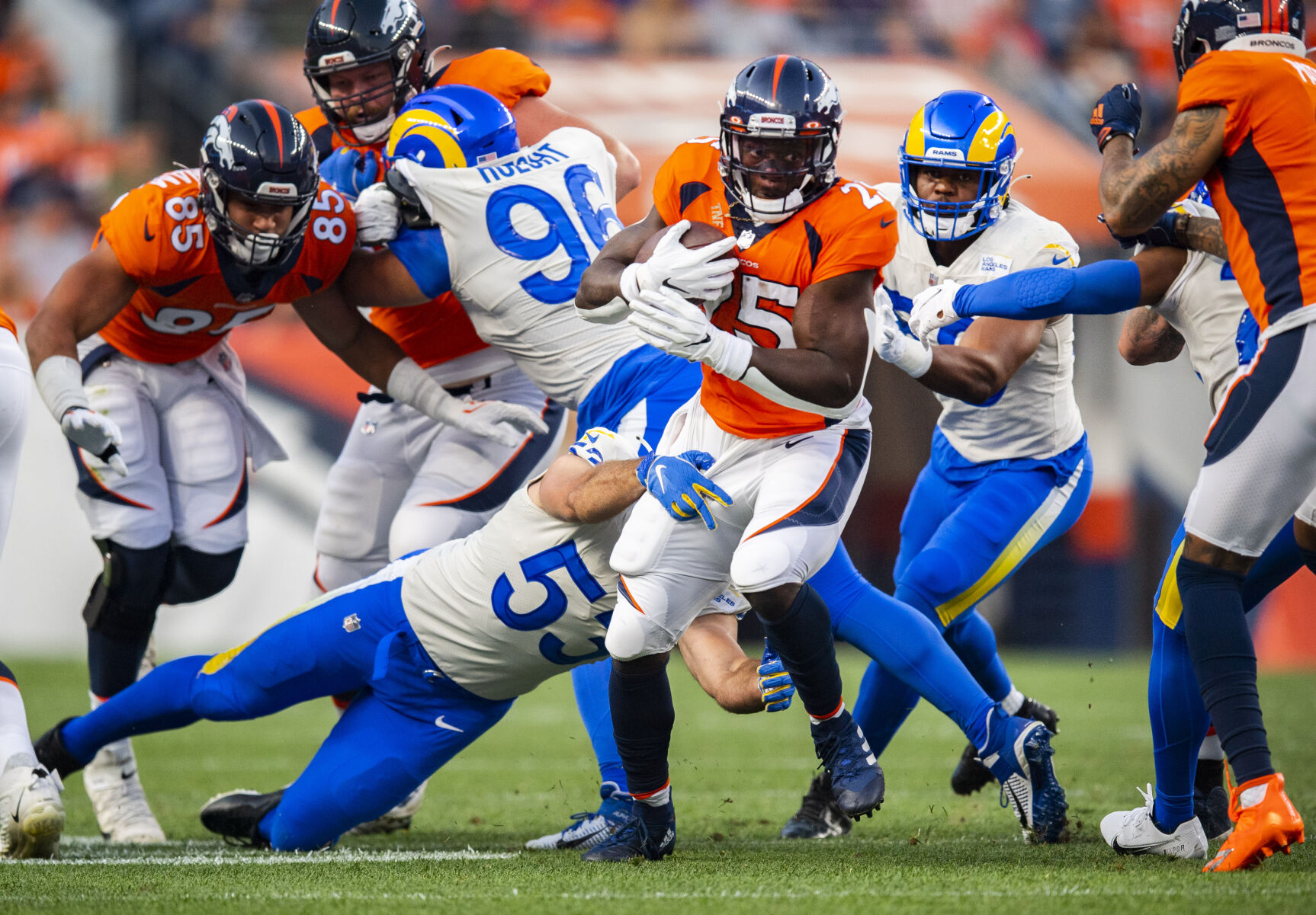 08_28_21 broncos rams02394.jpg